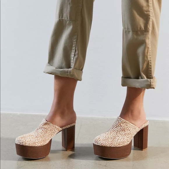 URBAN OUTFITTERS Ellie Platform Mule - Picture 3 of 4